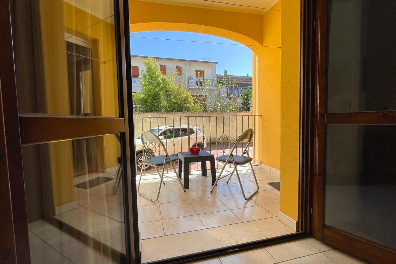 Aristanis Home Vacation Apartment Οριστάνο Εξωτερικό φωτογραφία
